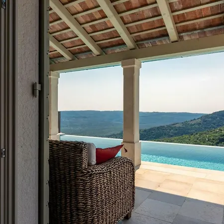 Marvelous Borghetto Villa